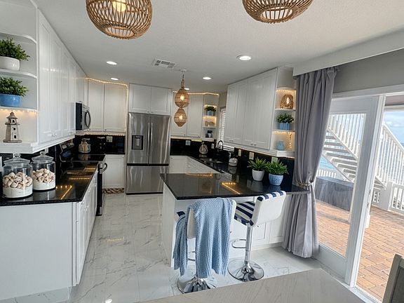 4th image of 5275 Coquina Key Dr SE APT B