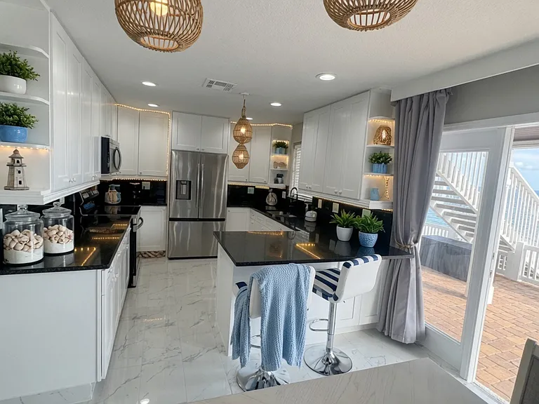 5275 Coquina Key Dr SE #B — Photo 4