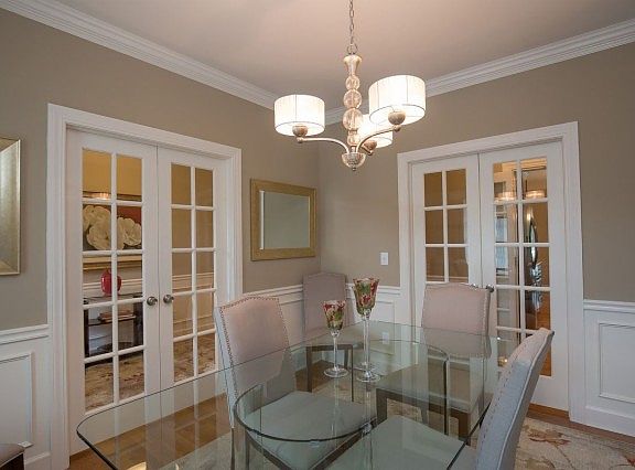 4th image of 18 Lussier Dr