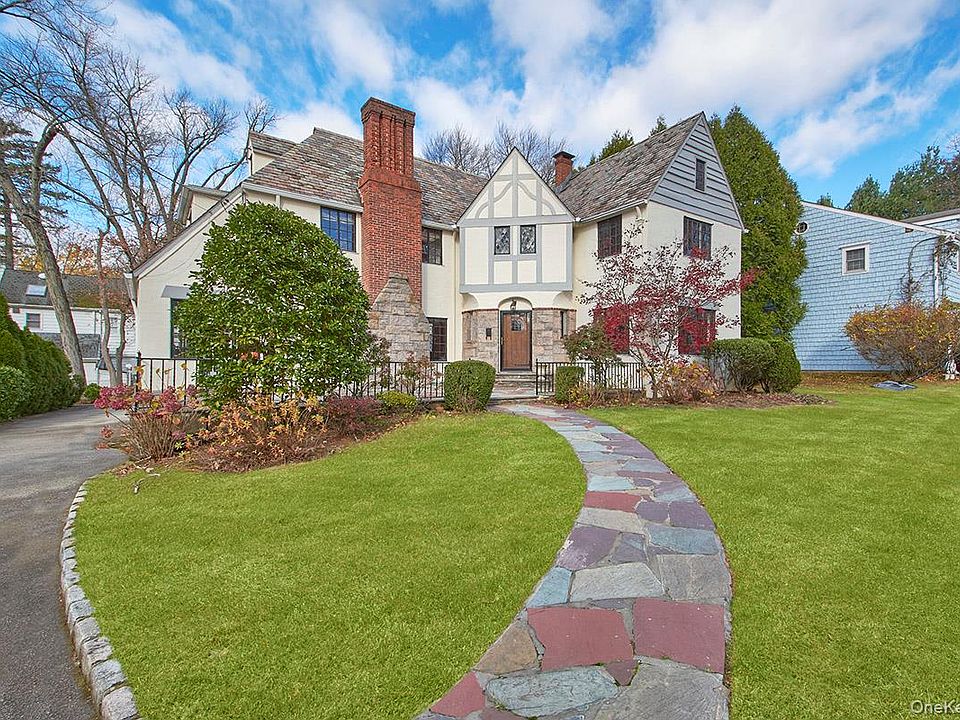 1st image of 216 Hartsdale Avenue