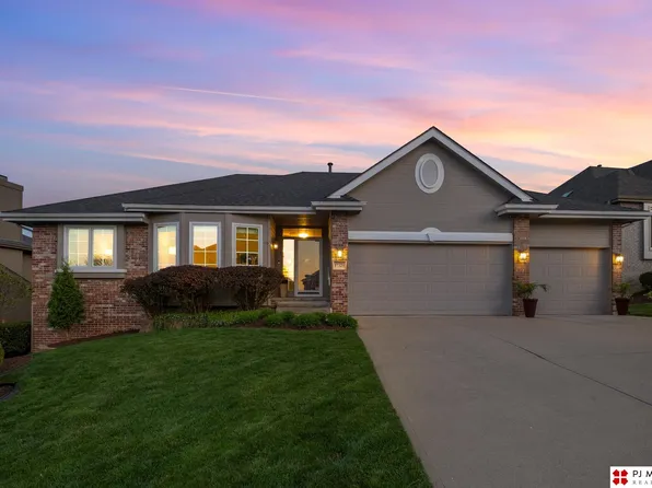 17329 Poppleton Ave, Omaha, NE 68130