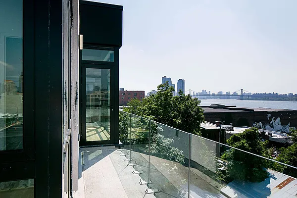 Rented by Nooklyn NYC LLC | media 17