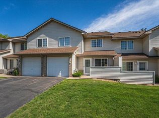 2775 Ranchview Ln N UNIT 4, Plymouth, MN 55447