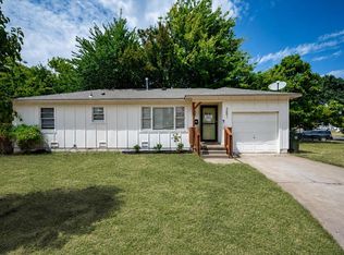 3601 Woodside Dr, Midwest City, OK 73110