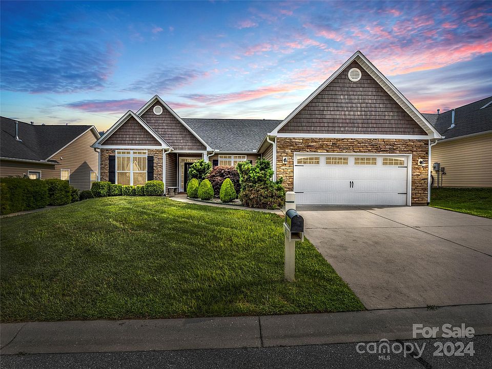 1st image of 89 Brookstone Ct