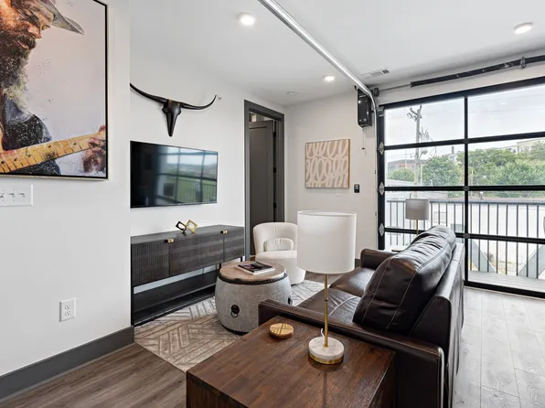 65 Lindsley Ave #206, Nashville, TN 37210