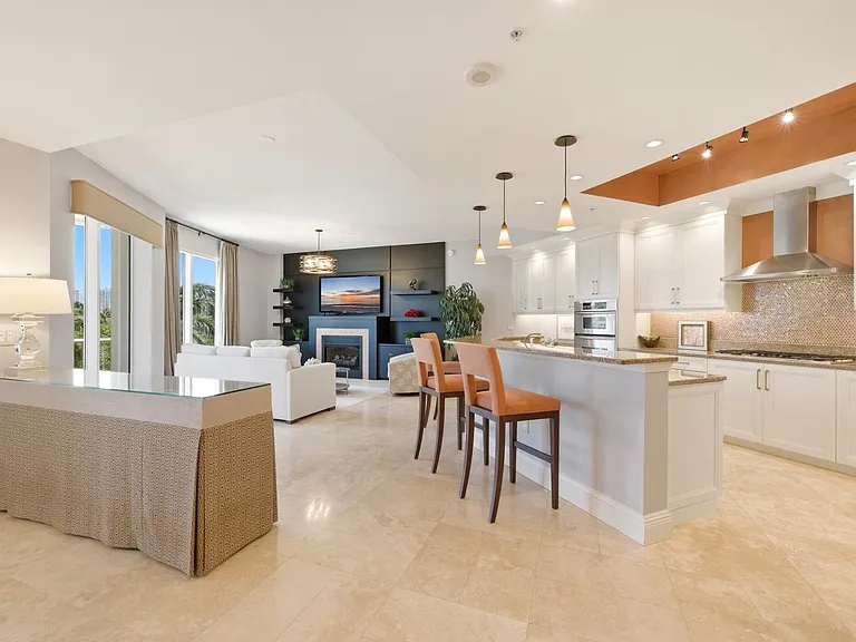 4501 Gulf Shore Blvd N #404 — Photo 10