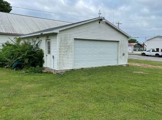 140 N Main St, Chandlerville, IL 62627