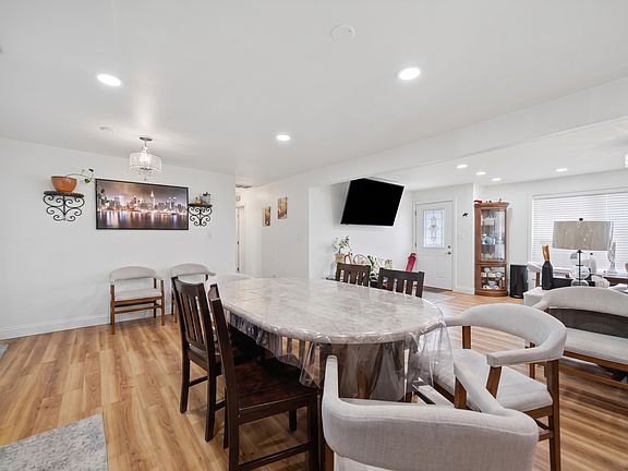 4th image of 9342 S 76th Ave