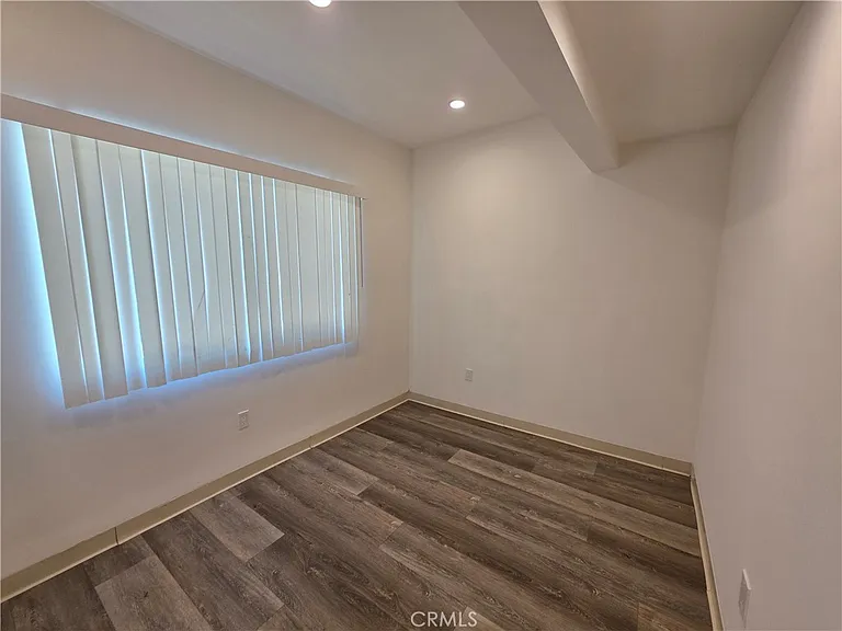 6911 Baird Ave #1/2 — Photo 10