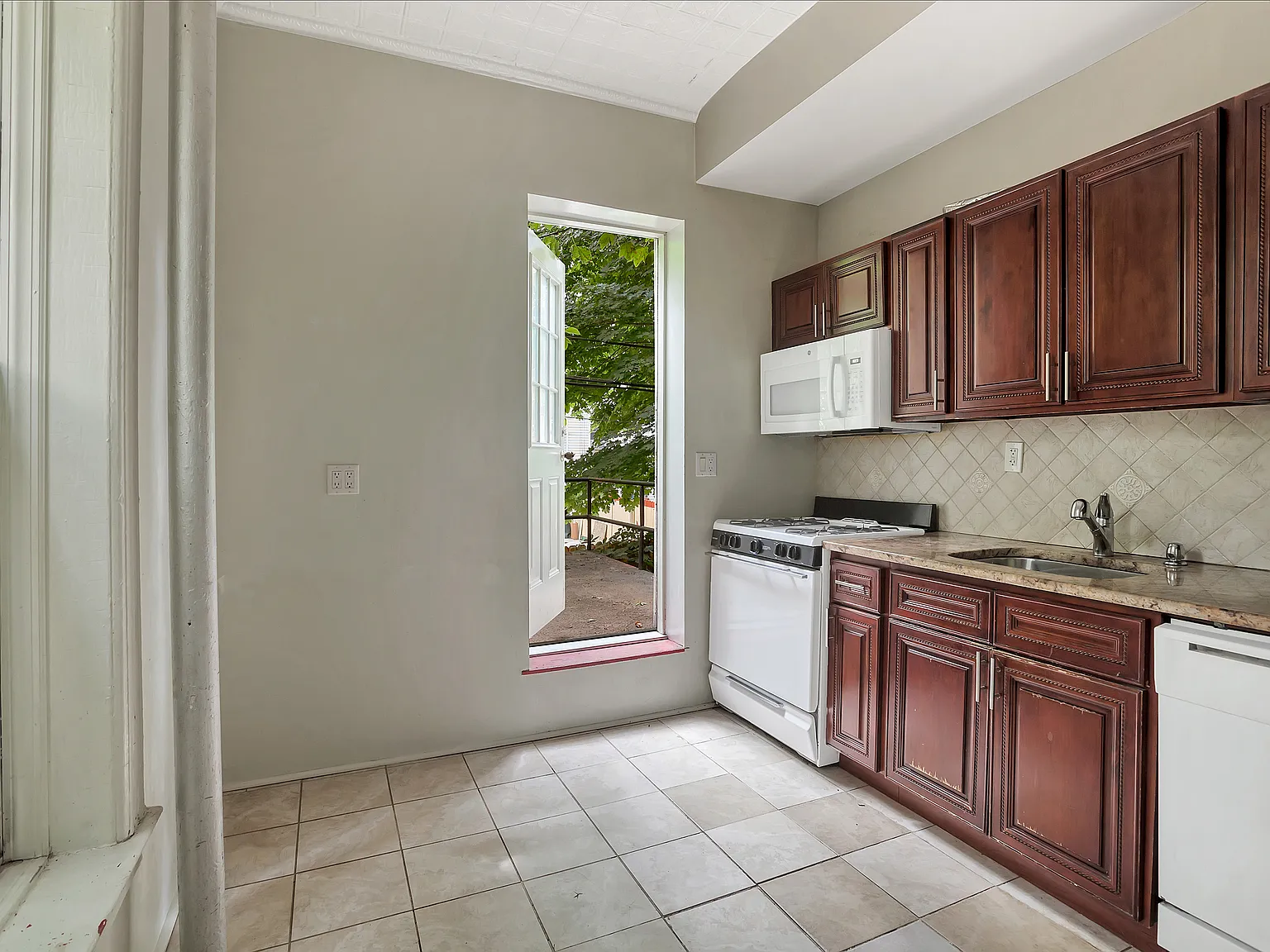 51 Irving Place — Photo 1