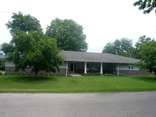 212 N Hamilton St photo 1