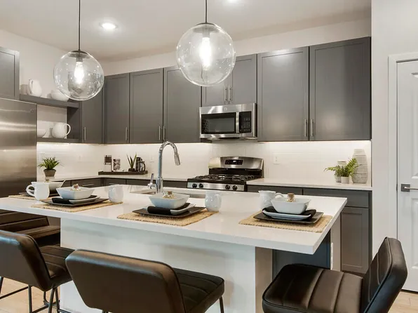 3021 W Straight Arrow Lane, Phoenix, AZ 85083