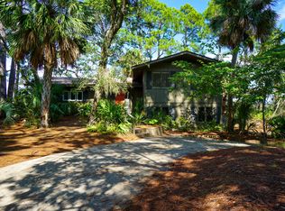 817 Speckled Trout Rd, Saint Helena Island, SC 29920