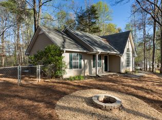 6605 Overton Cir, Cumming, GA 30041