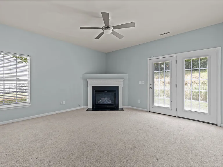 2713 Wyntercrest Ln — Photo 14