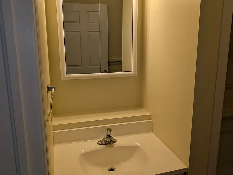 28 A Park St #4 — Photo 9