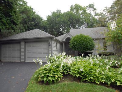 406 Pine Ter, Oconomowoc, WI, 53066