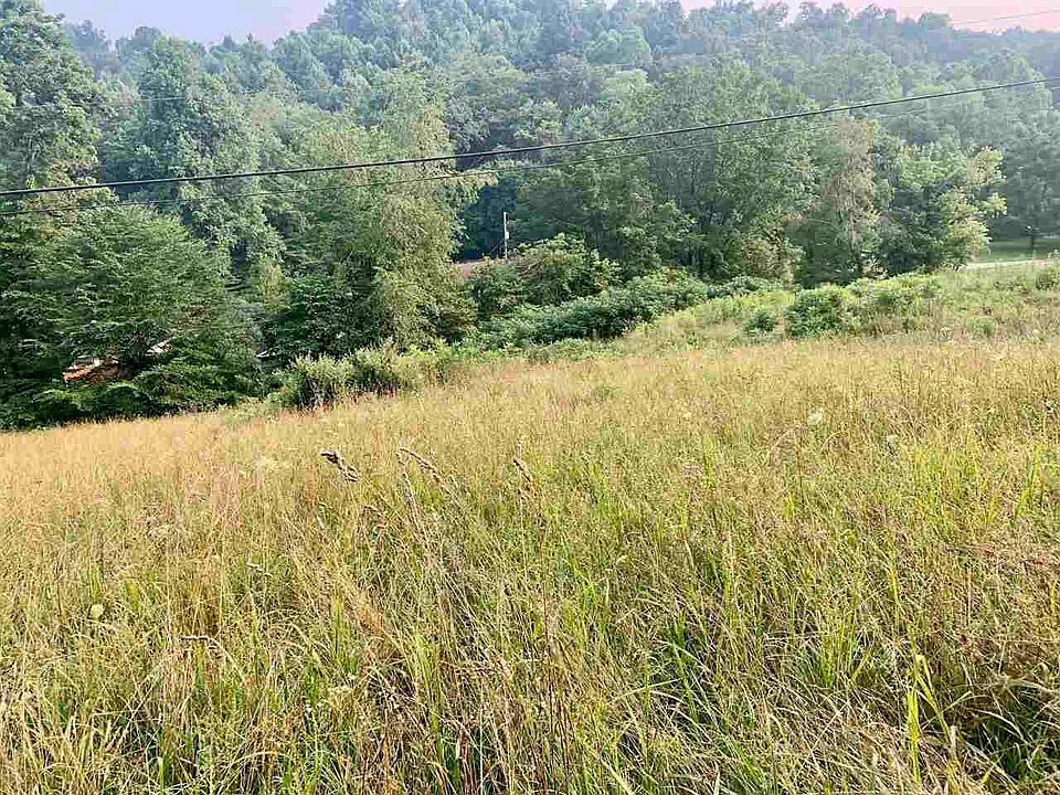 2nd image of 6417 Daniels Fork Rd