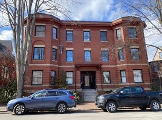 94 Neal St APT 3S, Portland, ME 04102