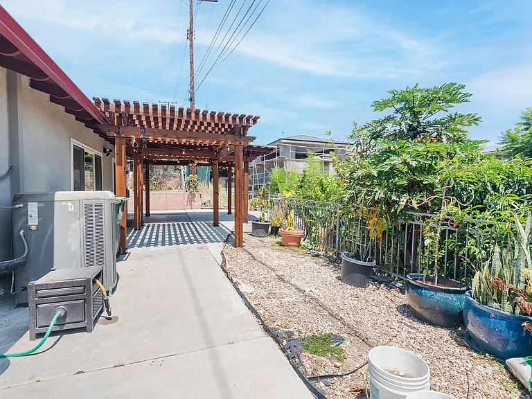 1315 Arroyo Dr — Photo 33