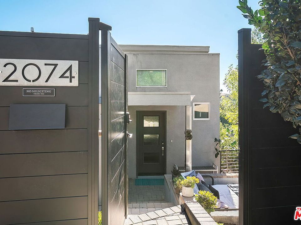2nd image of 2074 Cerro Gordo St