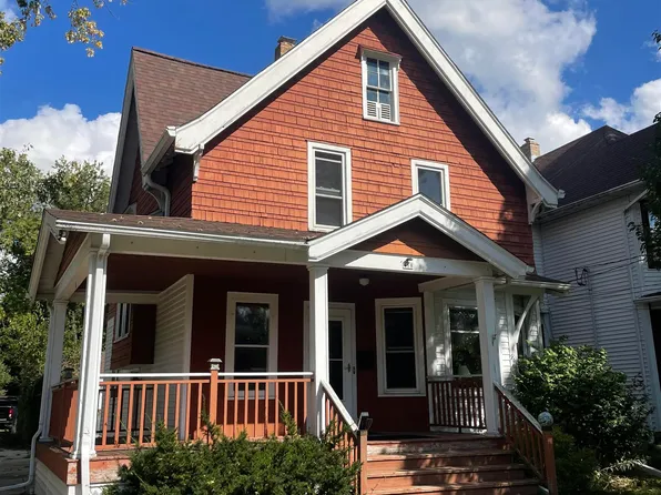 418 Branch St, Hartford, WI 53027