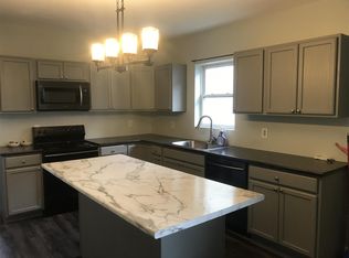 119 May St APT 2, Worcester, MA 01602