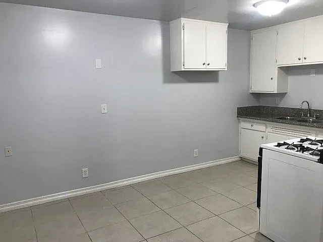 2 bed, 1000 sqft, $2,595 — Photo 4