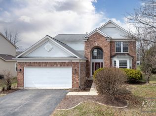 1110 Oakhill Dr, Aurora, IL 60502