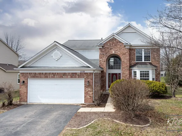1110 Oakhill Dr, Aurora, IL 60502