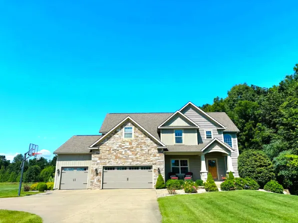 2416 Hickory Rdg, Galesburg, MI 49053