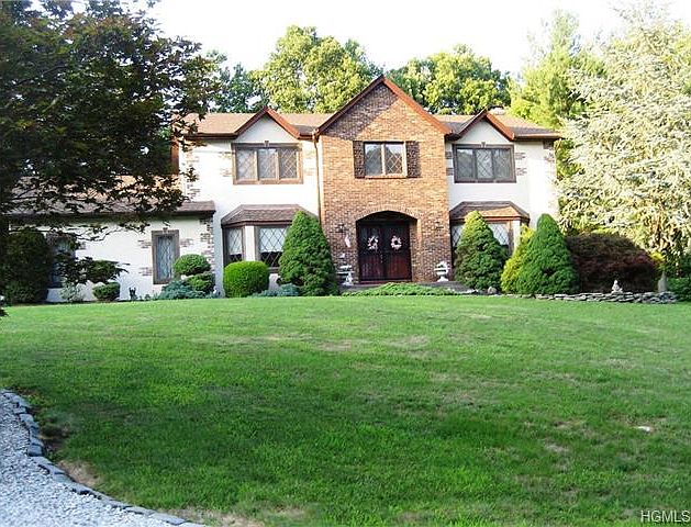 1st image of 6 Odell Dr