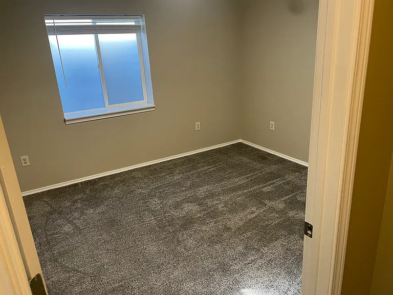 3312 S Raymond Cir — Photo 13