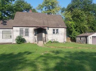 2727 Frank Scott Pkwy W, Belleville, IL 62223