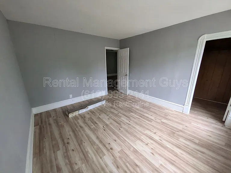 2620 Emerson Ave N #2 — Photo 3