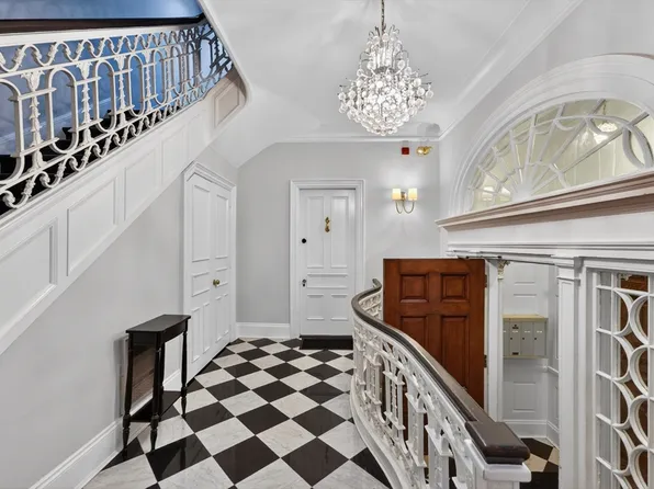 12 Hereford St APT 2, Boston, MA 02115