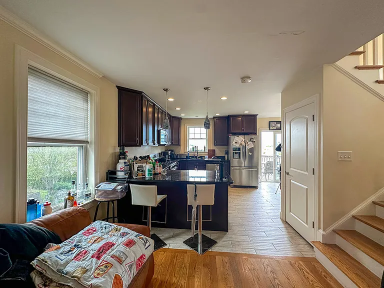 77 Faywood Ave — Photo 3