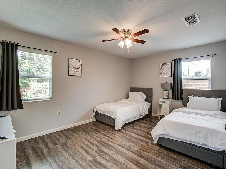 8018 Hammerly Blvd — Photo 13