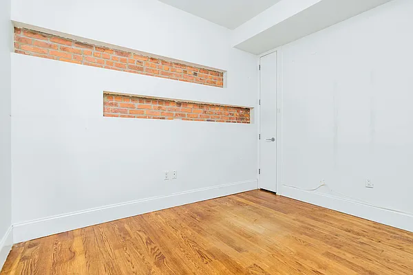 Rented by Nooklyn NYC LLC | media 47
