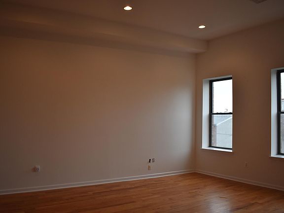 4th image of 2218 Frankford Ave Floor 3