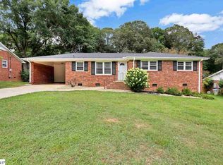 105 Trent Dr, Taylors, SC 29687