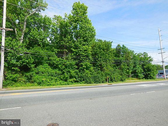 4th image of 1329 Delsea Dr