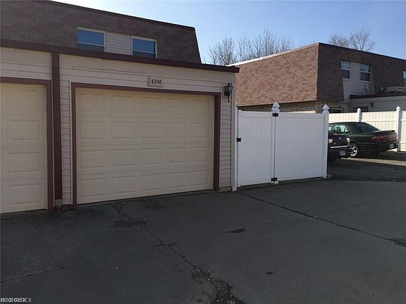 5th image of 4248 Bennington Blvd Unit 11-A