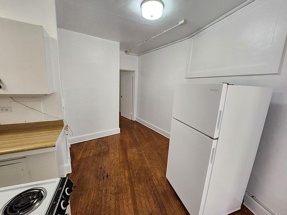 2nd image of 23 Francis St APT 1