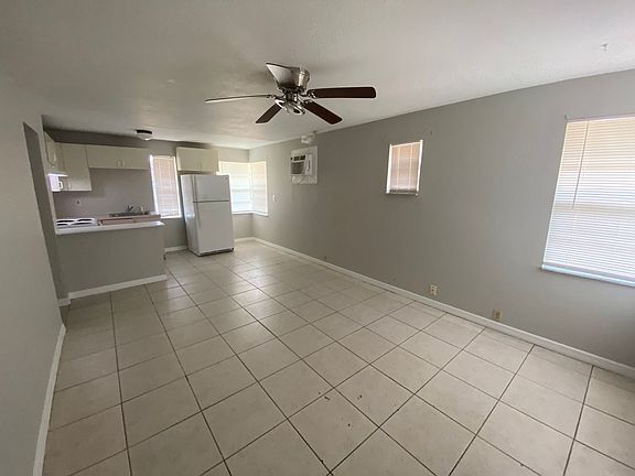 4th image of 5750B Chipola Cir