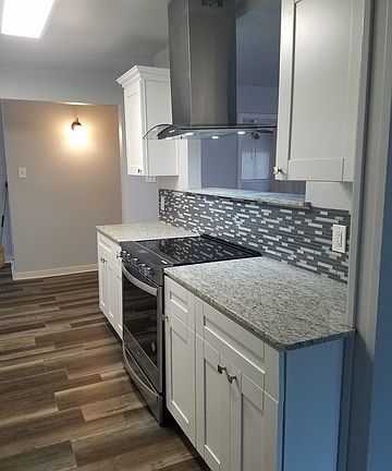 5th image of 6126 Thunder Dr