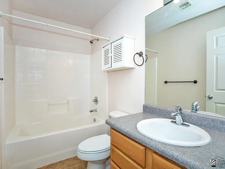 10490 S Typhoon Ave — Photo 13
