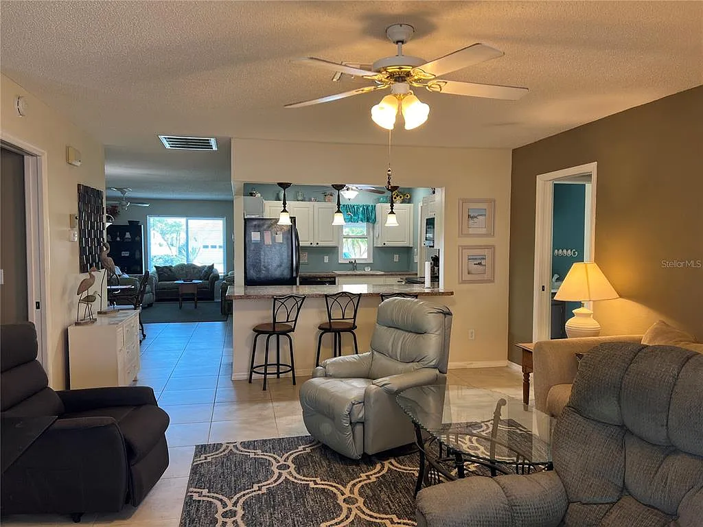 2 bed, 2.0 bath, 1516 sqft, $2,100 — Photo 4