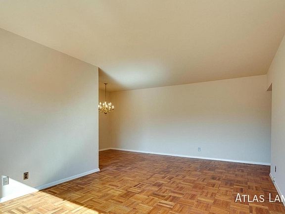 4th image of 4200 Cathedral Ave NW Unit 815A